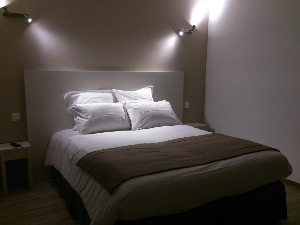 Hotel Les Petits Oreillers Saint-Martin-dʼArdèche Szoba fotó